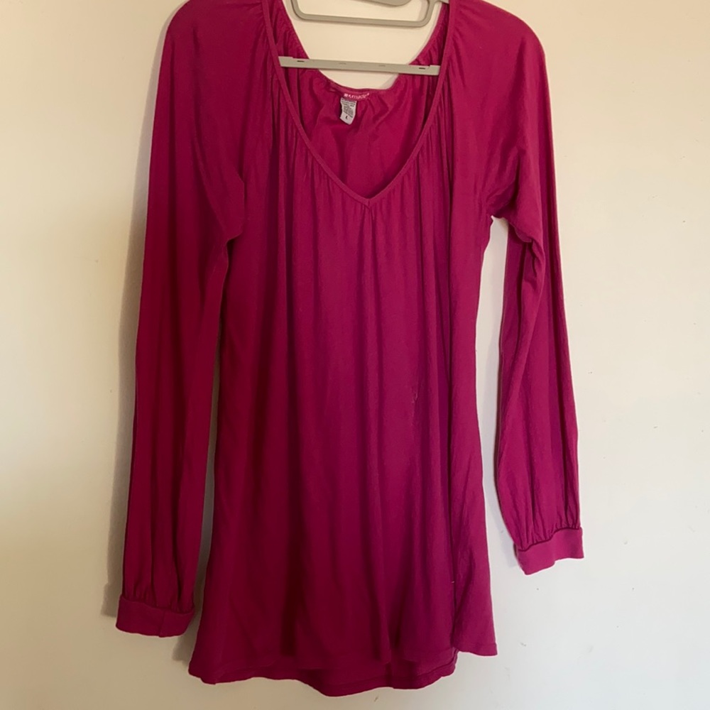 Amade fuchsia longsleeved T-shirt size large